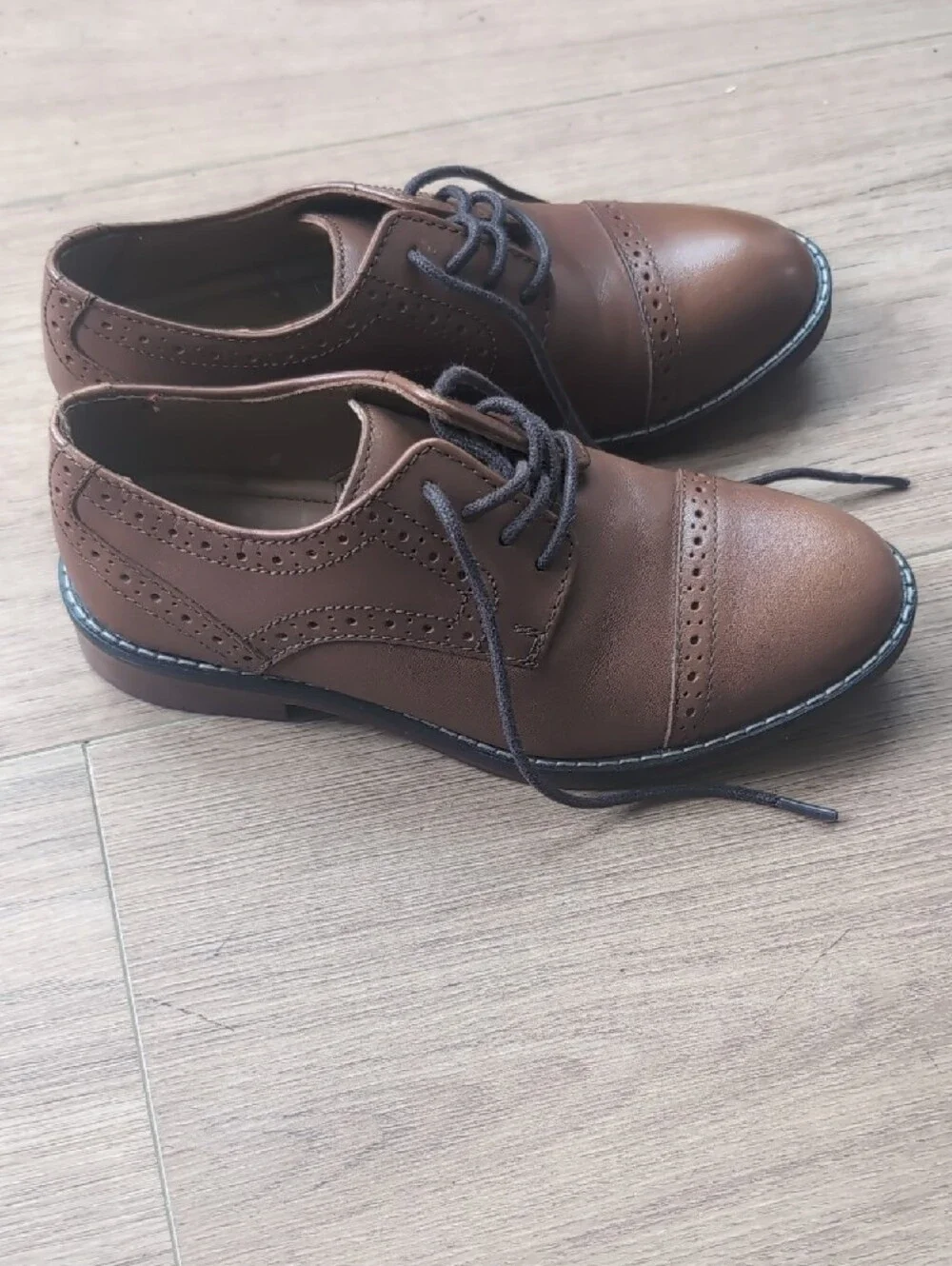 Johnston & Murphy leather wingtip